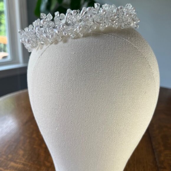 NWT Bridal Pearl Crystal Round Headpiece